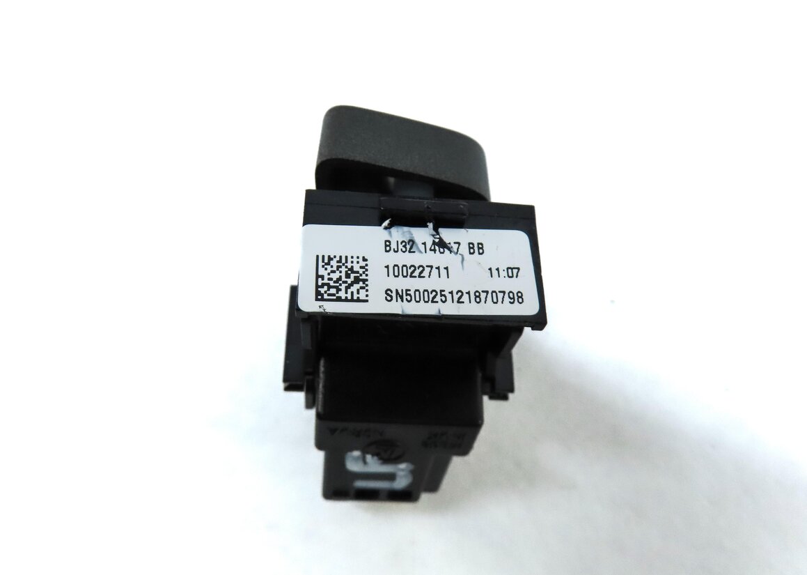 Thumbnail 5: 2012-2019 RANGE ROVER EVOQUE (L538) LEFT FRONT DRIVER DOOR LOCK SWITCH BUTTON