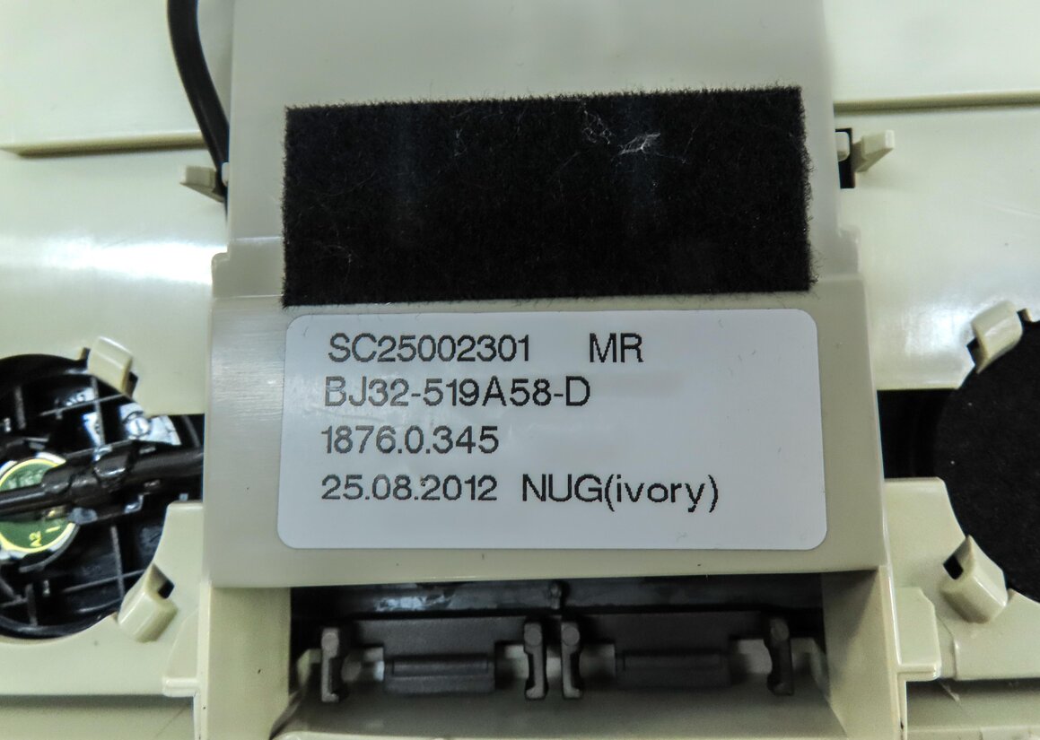 Thumbnail 7: 2013 LAND RANGE ROVER EVOQUE (L538) FRONT ROOF DOME LIGHT w/ SWITCHES (IVORY)