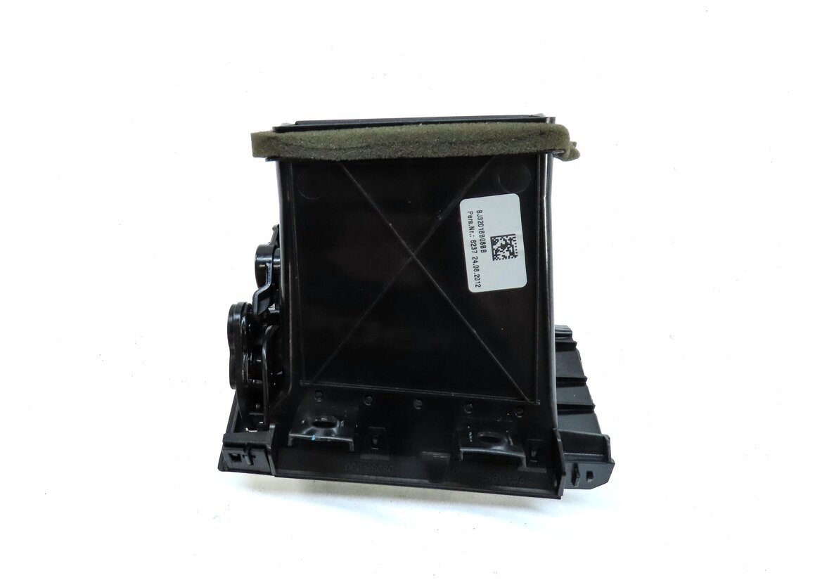 Thumbnail 5: 2013 LAND RANGE ROVER EVOQUE L538 FRONT FAR RIGHT OUTER DASH A/C HEATER AIR VENT