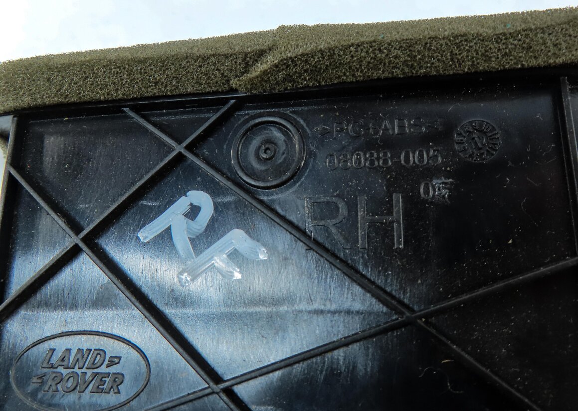 Thumbnail 6: 2013 LAND RANGE ROVER EVOQUE L538 FRONT FAR RIGHT OUTER DASH A/C HEATER AIR VENT