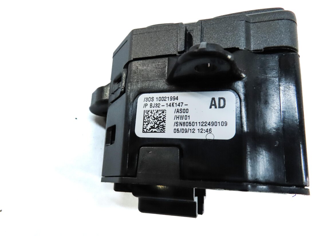 Thumbnail 6: 2013 LAND RANGE ROVER EVOQUE (L538) TRACTION CONTROLL HILL DESCENT SWITCH BUTTON