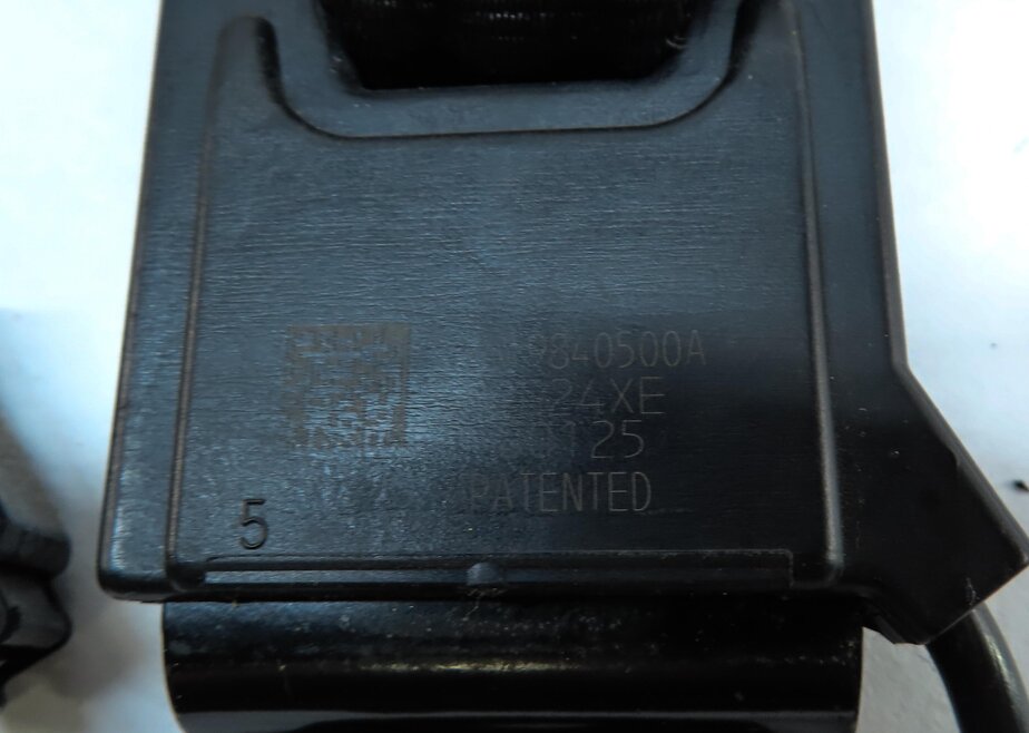 Thumbnail 6: 12-18 RANGE ROVER EVOQUE (L538) RIGHT FRONT PASSENGER SEATBELT RETRACTOR (BLACK)