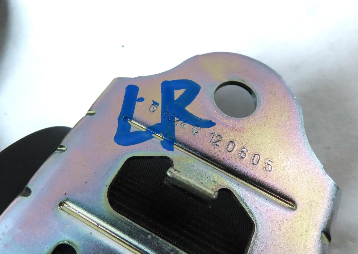 Thumbnail 5: 2013 LAND RANGE ROVER EVOQUE (L538) REAR 2ND ROW LEFT SEATBELT RETRACTOR (BLACK)