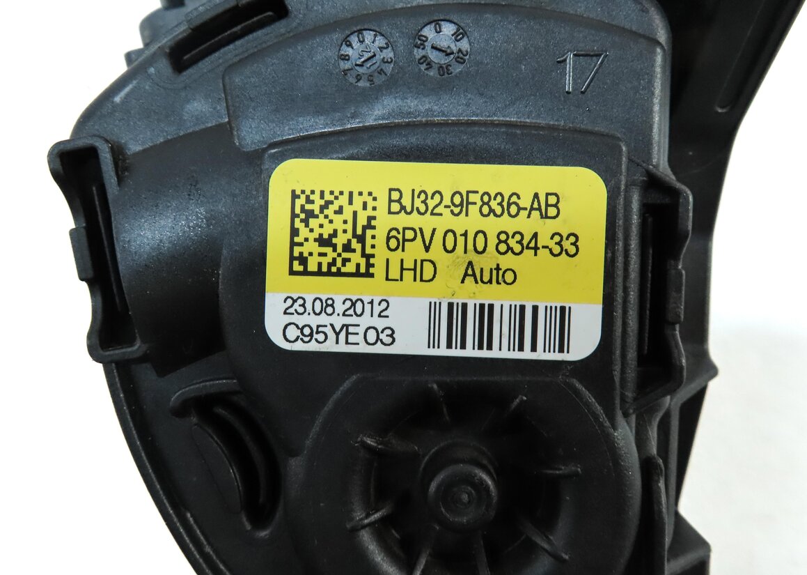 Thumbnail 8: 2013 LAND RANGE ROVER EVOQUE (L538) THROTTLE ACCELERATOR GAS PEDAL BJ32-9F836-AB