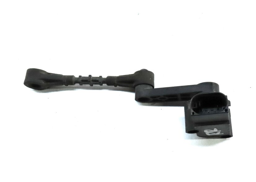 Thumbnail 4: 2013 LAND RANGE ROVER EVOQUE (L538) REAR RIGHT SUSPENSION HEIGHT LEVEL SENSOR