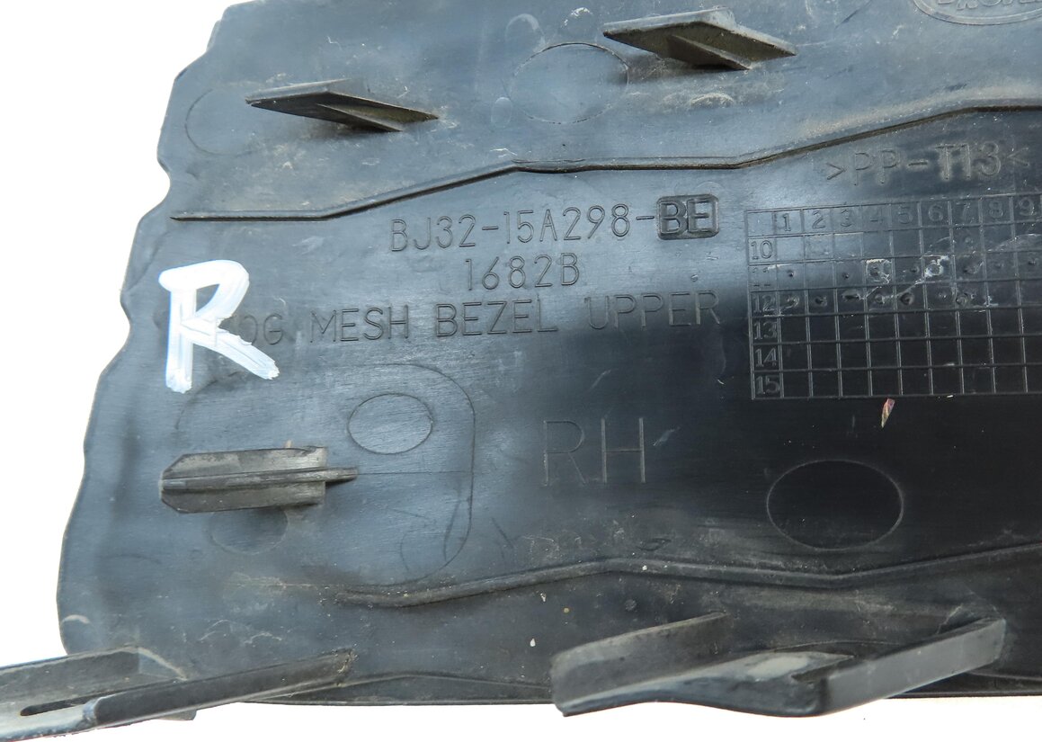 Thumbnail 9: 2013 RANGE ROVER EVOQUE (L538) FRONT RIGHT PASSENGER FOG LIGHT GRILLE TRIM SET2