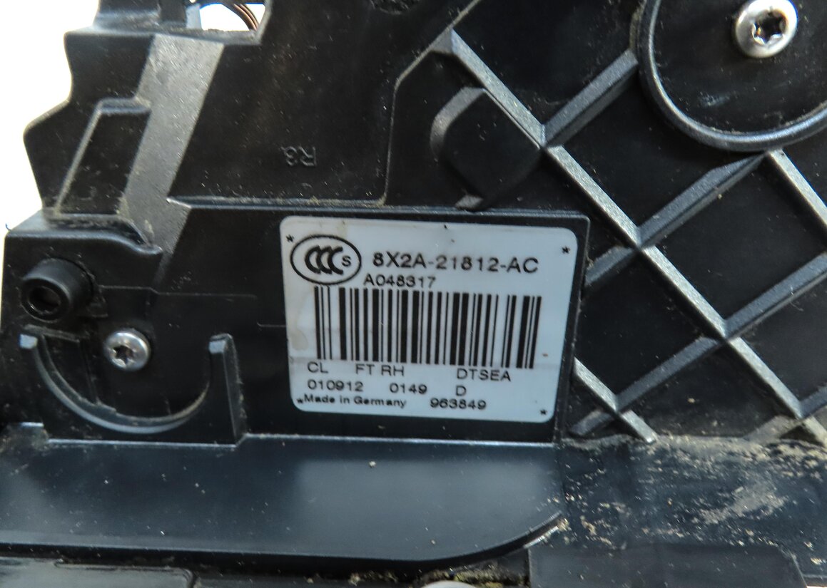 Thumbnail 7: 10-16 LR4 - RANGE ROVER SPORT EVOQUE (L320 L538) RIGHT FRONT PASSIVE DOOR LATCH