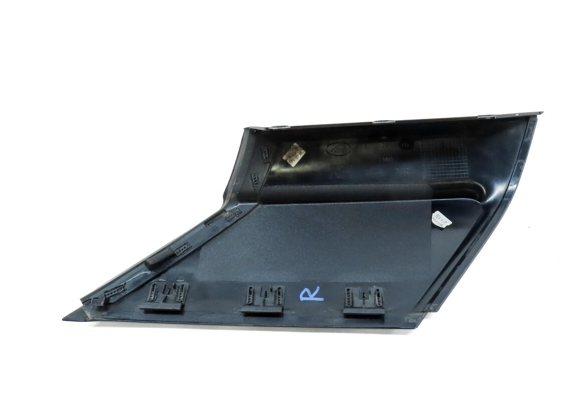 Thumbnail 6: 2013 LAND RANGE ROVER EVOQUE (L538) REAR RIGHT INTERIOR PILLAR TRIM (BLACK)