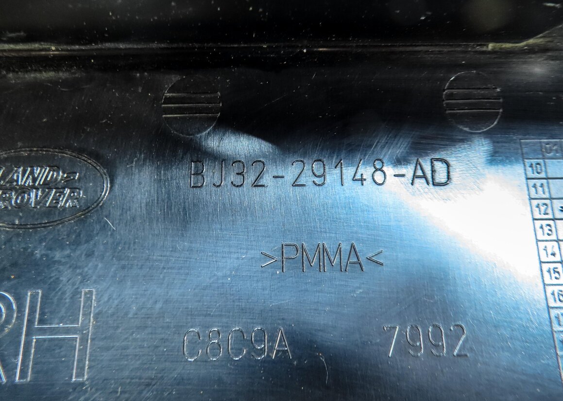 Thumbnail 7: 2013 LAND RANGE ROVER EVOQUE (L538) REAR RIGHT INTERIOR PILLAR TRIM (BLACK)