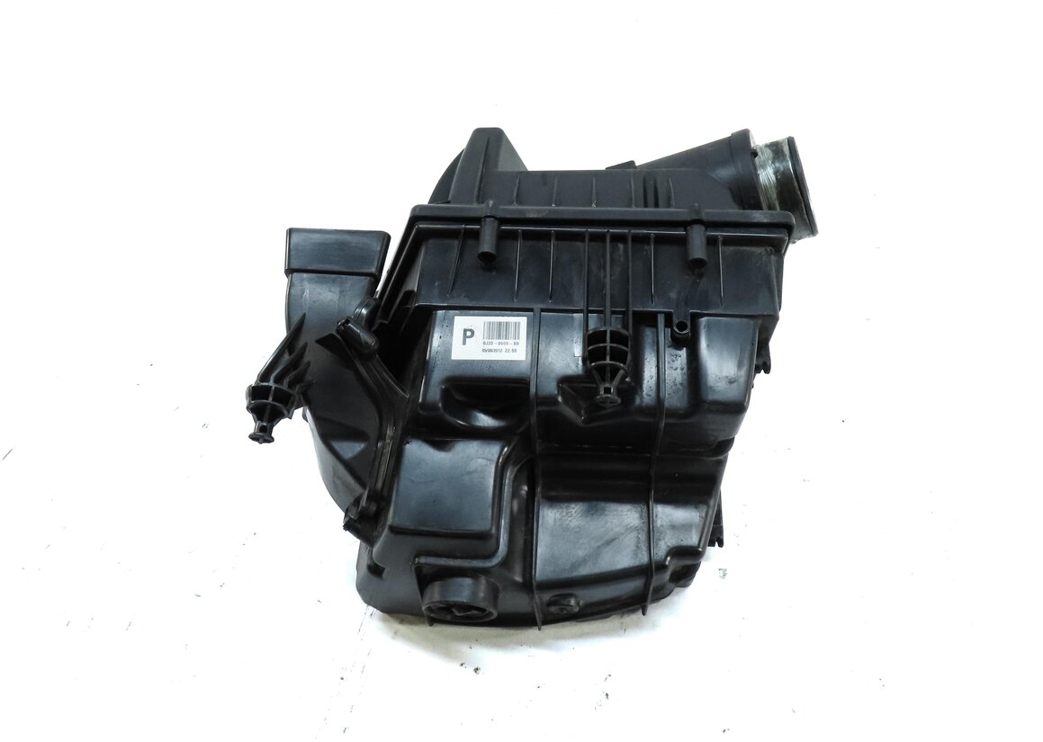 Thumbnail 4: 2012-2013 RANGE ROVER EVOQUE (L538) AIR FILTER BOX AIR CLEANER HOUSING