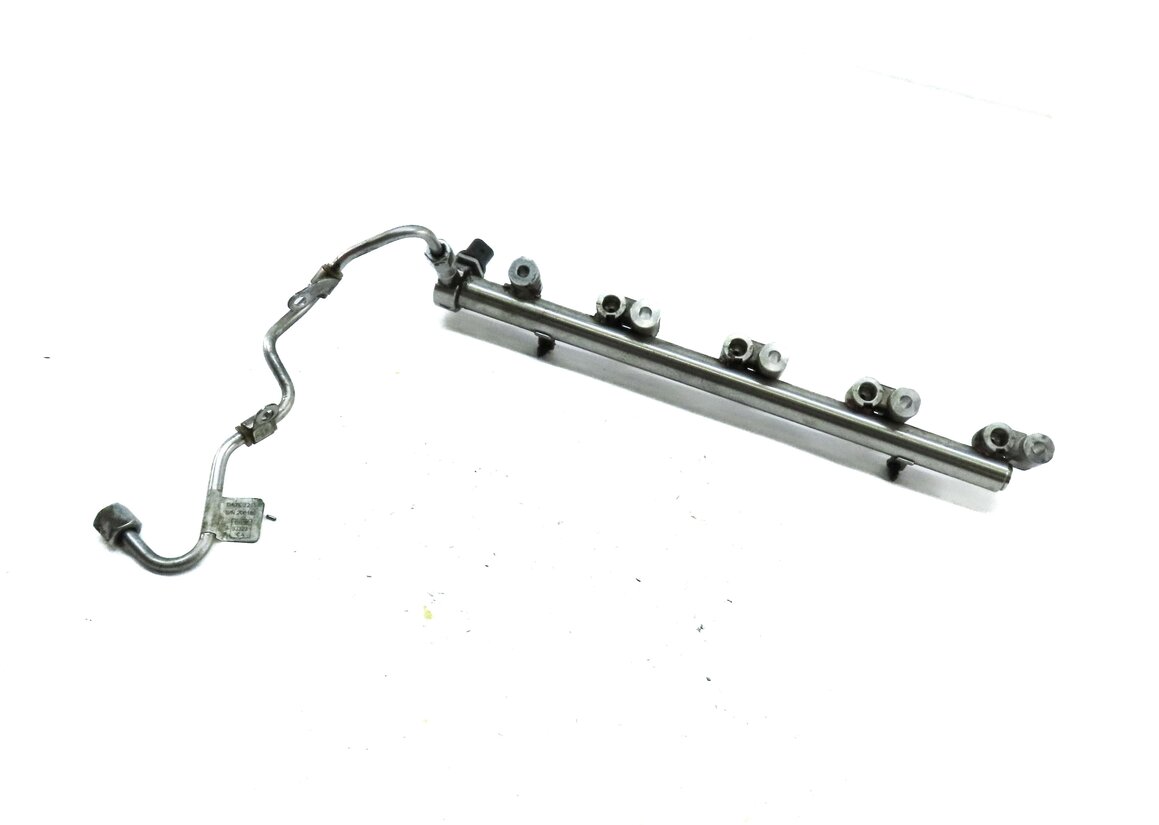 2013 LAND RANGE ROVER EVOQUE (L538) 2.0L TURBO ENGINE FUEL RAIL w/ LINES