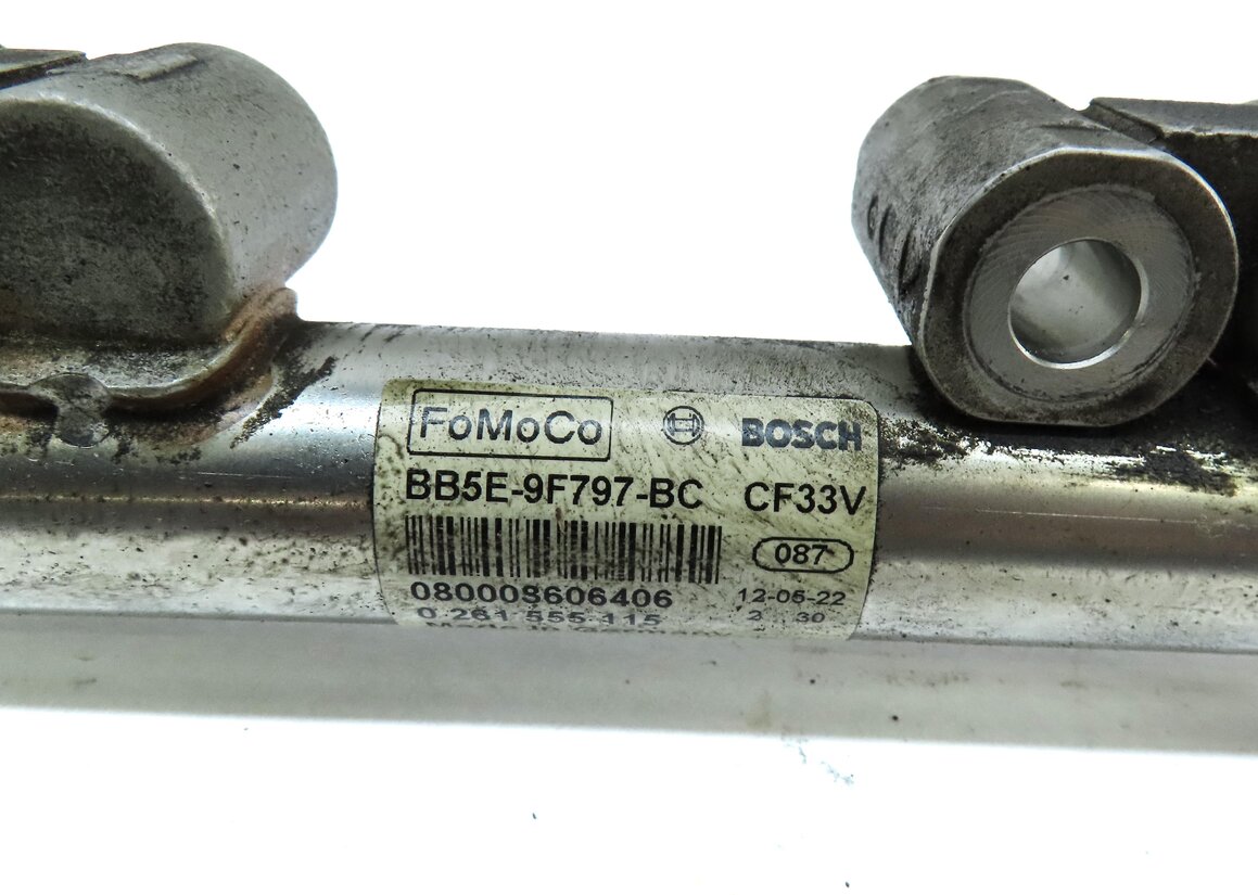 Thumbnail 7: 2013 LAND RANGE ROVER EVOQUE (L538) 2.0L TURBO ENGINE FUEL RAIL w/ LINES