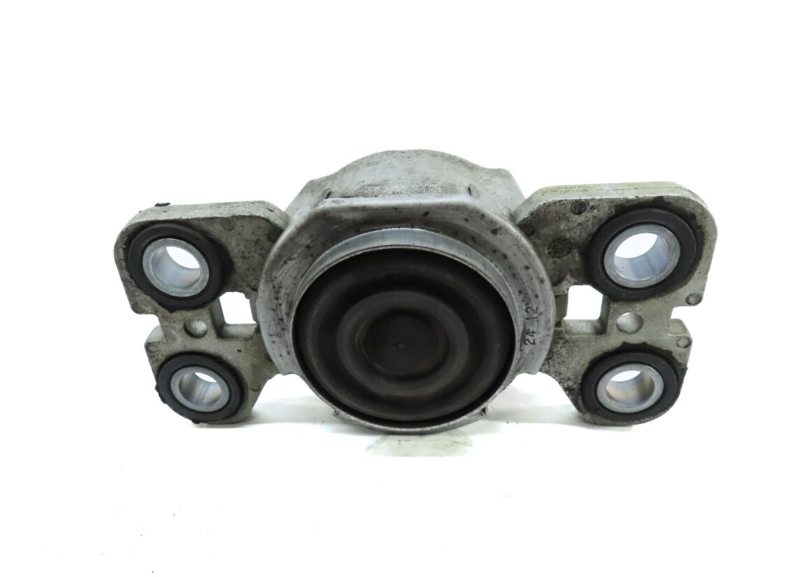 Thumbnail 5: 2013 RANGE ROVER EVOQUE (L538) 2.0L TURBO ENGINE REAR TRANSMISSION MOUNT BRACKET