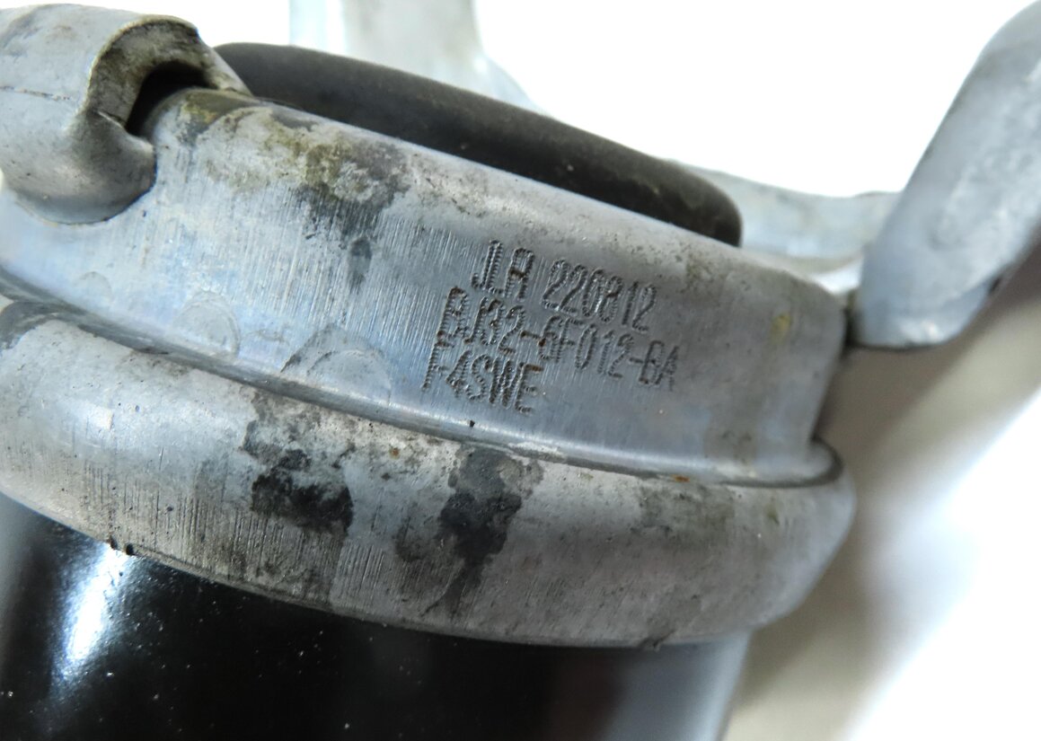Thumbnail 6: 2013 LAND RANGE ROVER EVOQUE (L538) 2.0L TURBO RIGHT ENGINE MOTOR MOUNT BRACKET