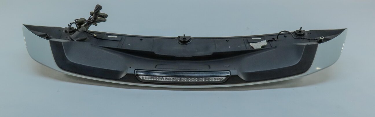 Thumbnail 7: 2012-2015 RANGE ROVER EVOQUE (L538) REAR SPOILER WING w/ 3rd BRAKE LIGHT (WHITE)