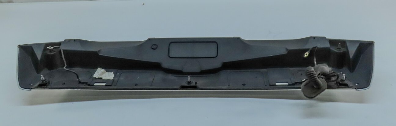 Thumbnail 8: 2012-2015 RANGE ROVER EVOQUE (L538) REAR SPOILER WING w/ 3rd BRAKE LIGHT (WHITE)