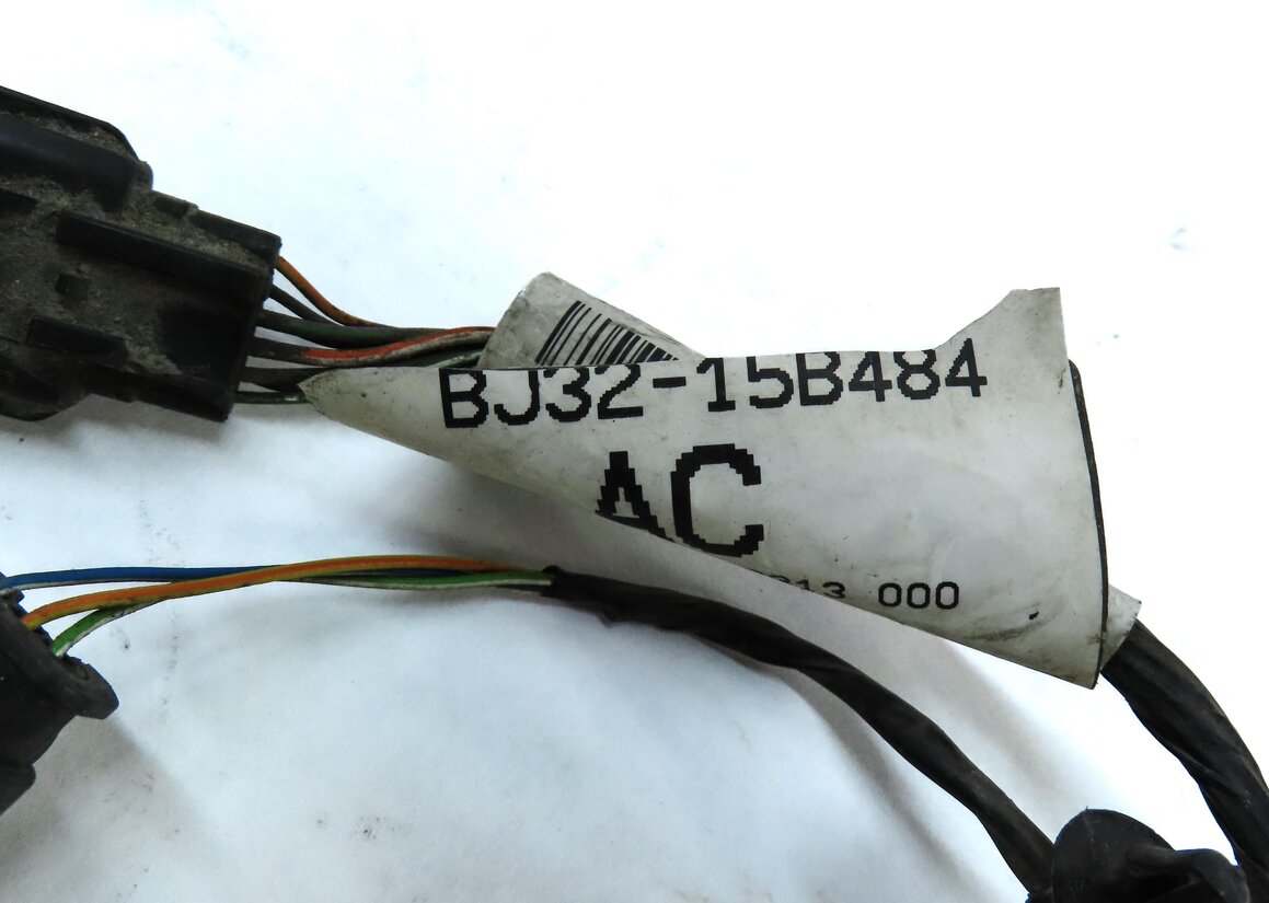 Thumbnail 5: 2013 RANGE ROVER EVOQUE L538 REAR PARK ASSIST PDC SENSOR SET4 (BLACK) w/ HARNESS