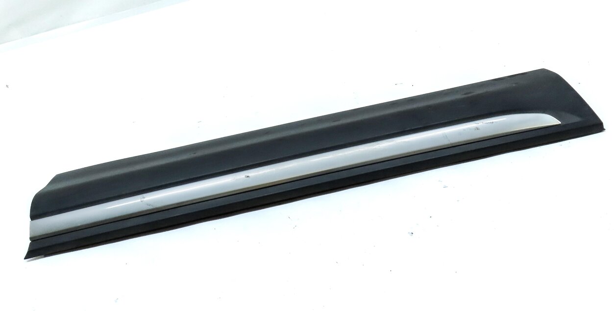 Thumbnail 3: 2013 LAND RANGE ROVER EVOQUE (L538) FRONT LEFT DRIVER LOWER DOOR TRIM MOULDING