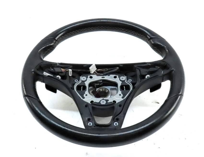 Thumbnail 2: 2013-2019 MERCEDES C250 C300 C350 CLA250 (C117 W204) 3-SPOKE STEERING WHEEL