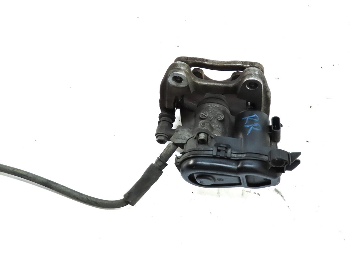 Thumbnail 5: 13-20 MERCEDES B CLA GLA CLASS (C117 W242 W246 X156) RIGHT REAR BRAKE CALIPER