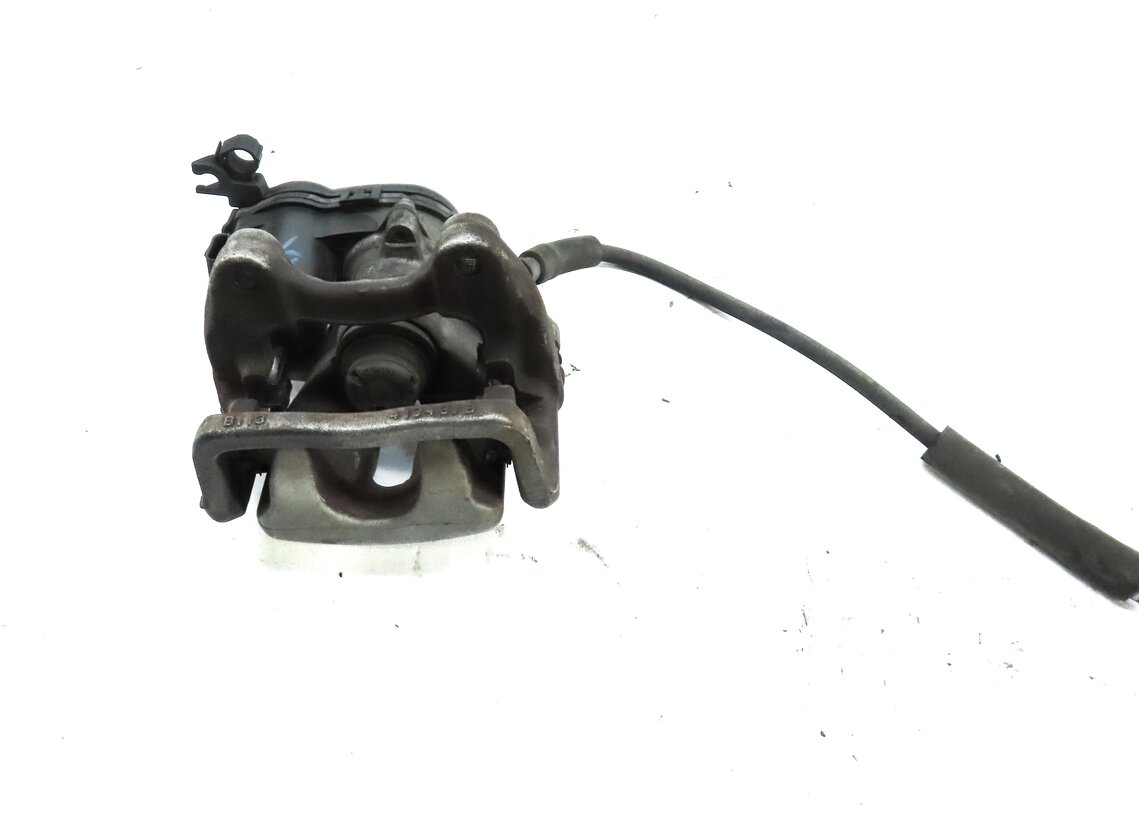 Thumbnail 6: 13-20 MERCEDES B CLA GLA CLASS (C117 W242 W246 X156) RIGHT REAR BRAKE CALIPER