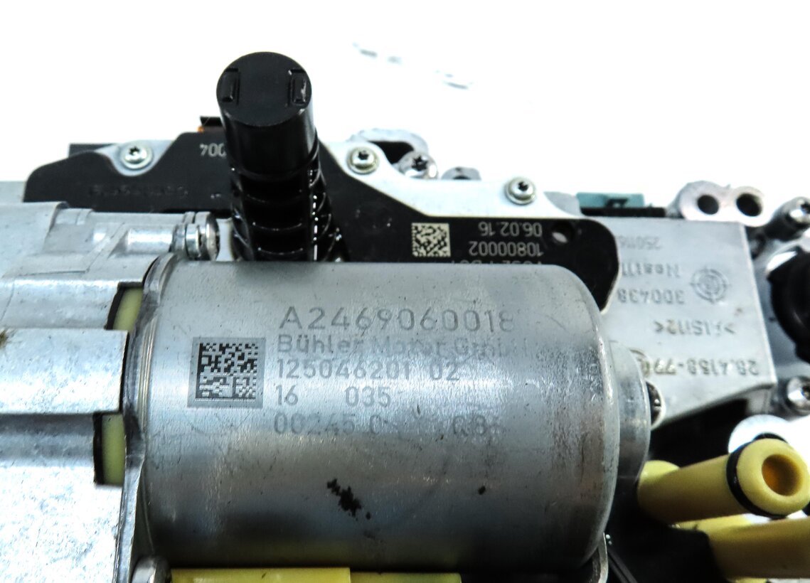 Thumbnail 6: 2016 MERCEDES CLA CLASS C117 2.0L AUTOMATIC TRANSMISSION VALVE BODY w/ OIL PUMP