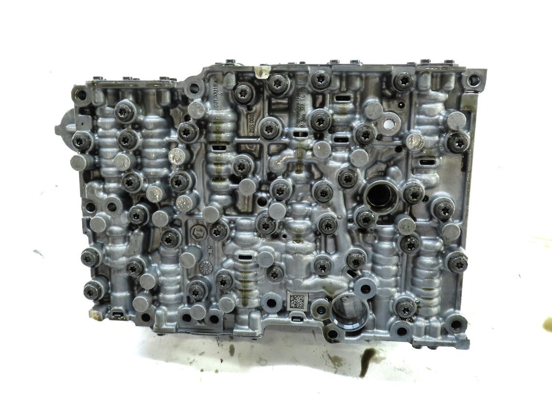 Thumbnail 8: 2016 MERCEDES CLA CLASS C117 2.0L AUTOMATIC TRANSMISSION VALVE BODY w/ OIL PUMP