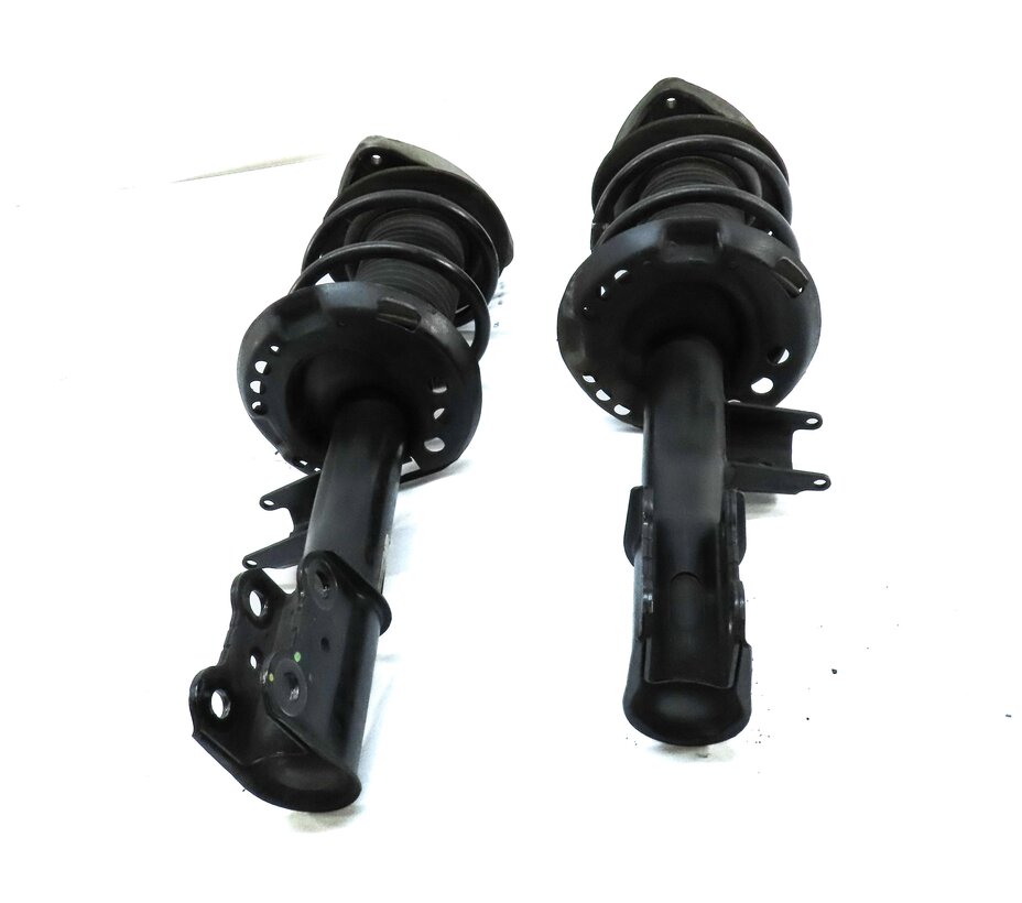 Thumbnail 2: 2014-2019 MERCEDES BENZ CLA250 (C117 W117) FRONT LEFT & RIGHT SHOCK STRUT SET2
