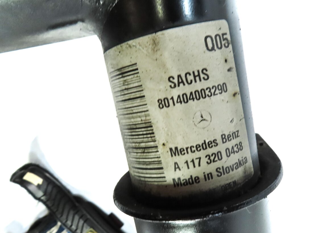 Thumbnail 8: 2014-2019 MERCEDES BENZ CLA250 (C117 W117) FRONT LEFT & RIGHT SHOCK STRUT SET2