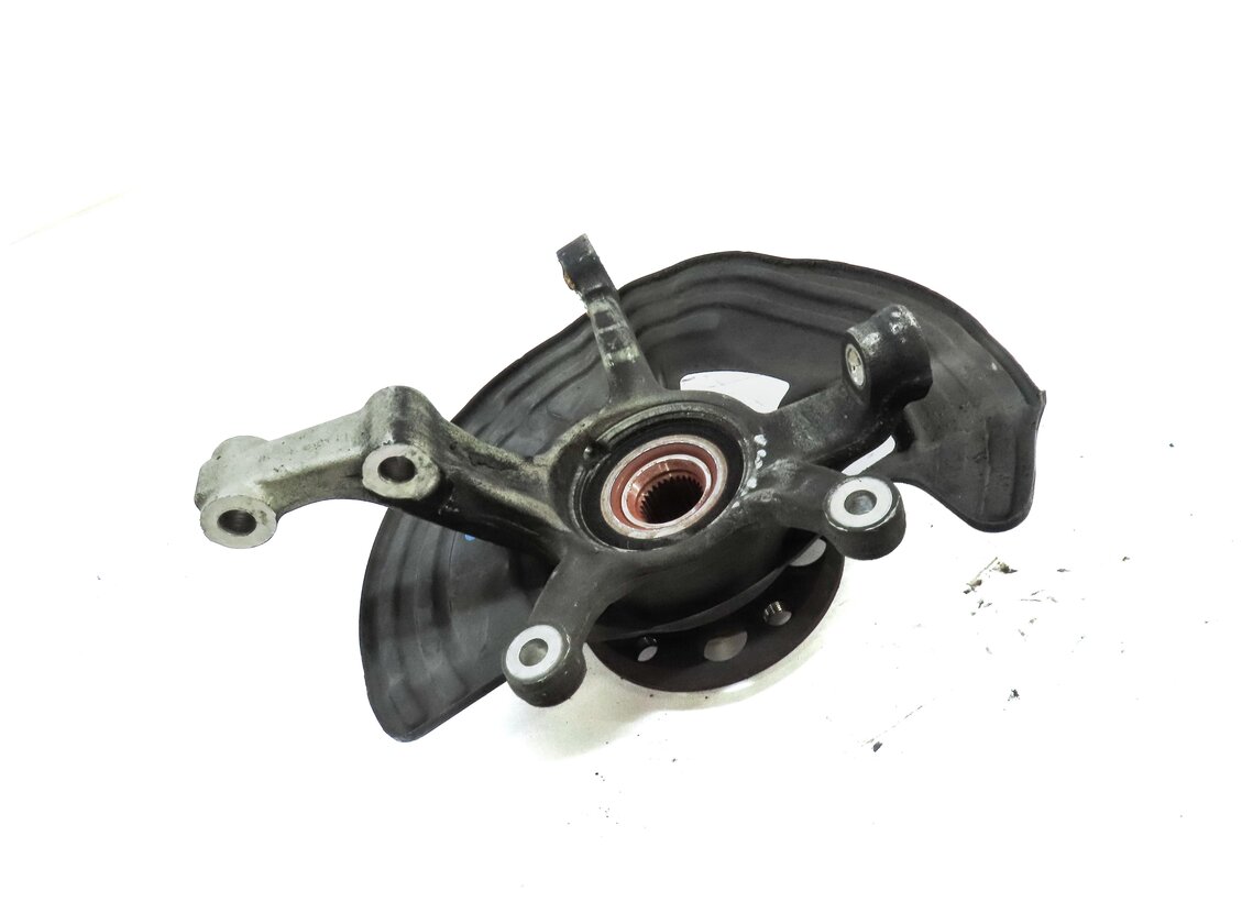 Thumbnail 3: 13-19 B250 CLA250 C117 W246 FRONT RIGHT STANDARD SUSPENSION SPINDLE KNUCKLE