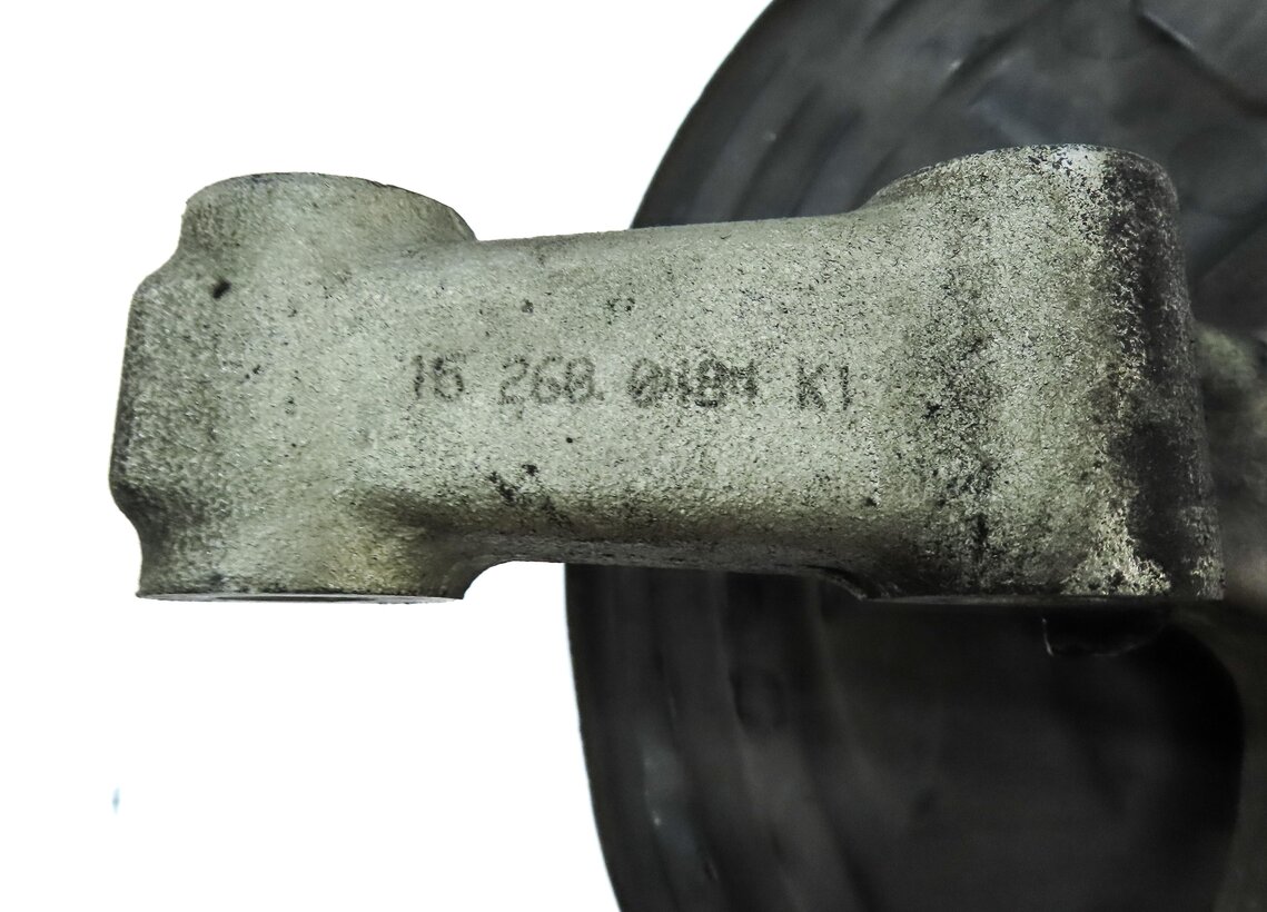 Thumbnail 6: 13-19 B250 CLA250 C117 W246 FRONT RIGHT STANDARD SUSPENSION SPINDLE KNUCKLE