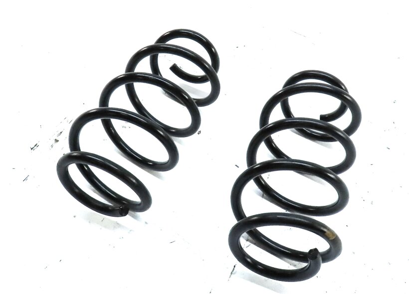 13-19 MERCEDES B250 CLA250 C117 W246 REAR LEFT RIGHT SUSPENSION COIL SPRING SET