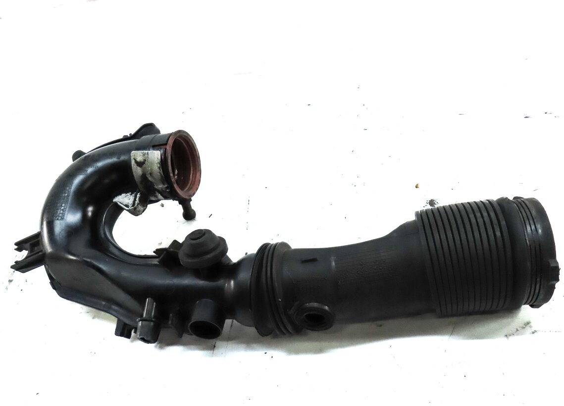 Thumbnail 2: 2016 MERCEDES CLA CLASS (C117) 2.0L TURBO M270 ENGINE AIR INTAKE MANIFOLD PIPE
