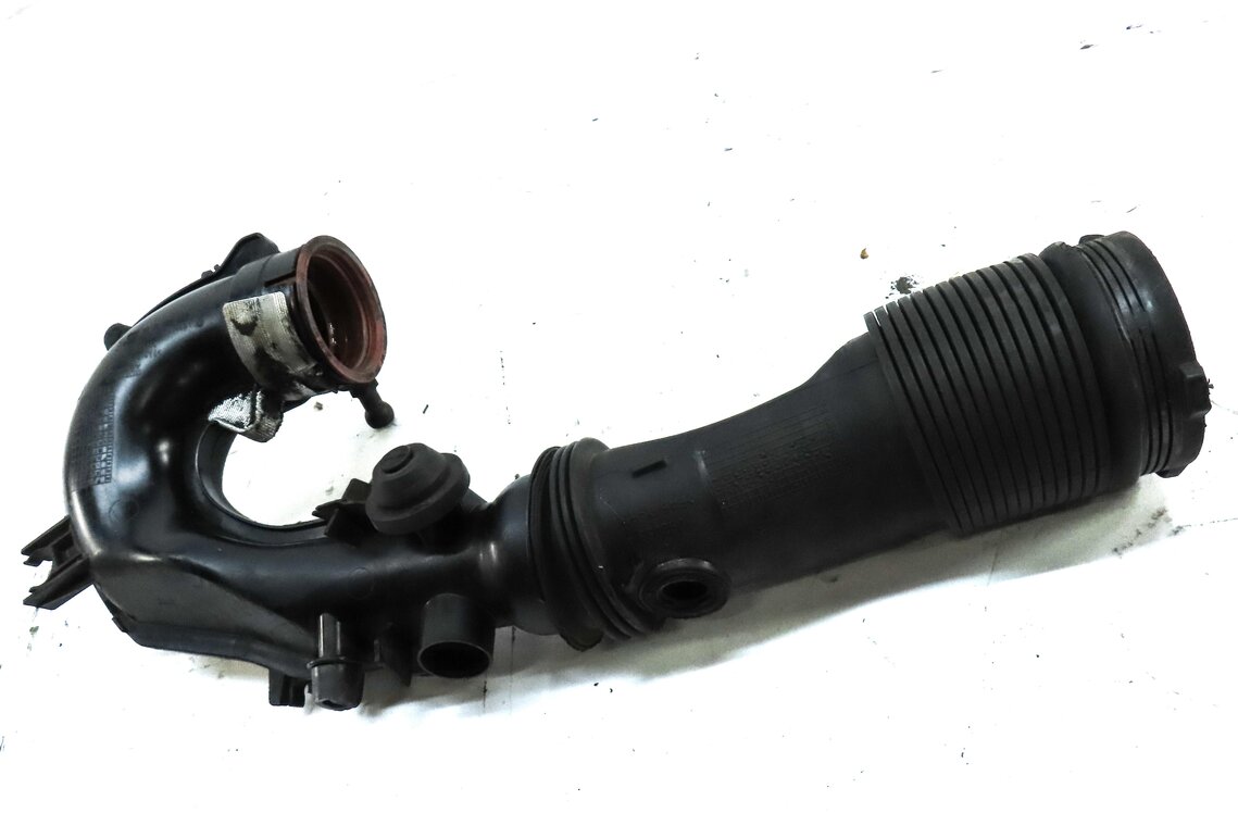 Thumbnail 3: 2016 MERCEDES CLA CLASS (C117) 2.0L TURBO M270 ENGINE AIR INTAKE MANIFOLD PIPE