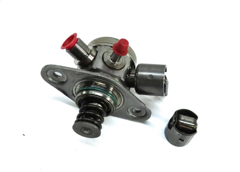 2013-2020 MERCEDES B250 CLA250 GLA250 (C117 W156 W246) HIGH PRESSURE FUEL PUMP