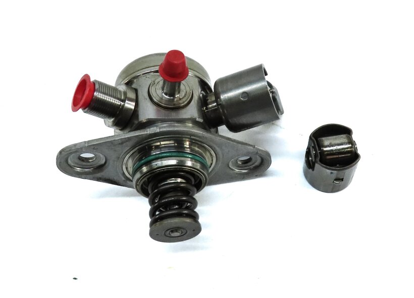 Thumbnail 2: 2013-2020 MERCEDES B250 CLA250 GLA250 (C117 W156 W246) HIGH PRESSURE FUEL PUMP