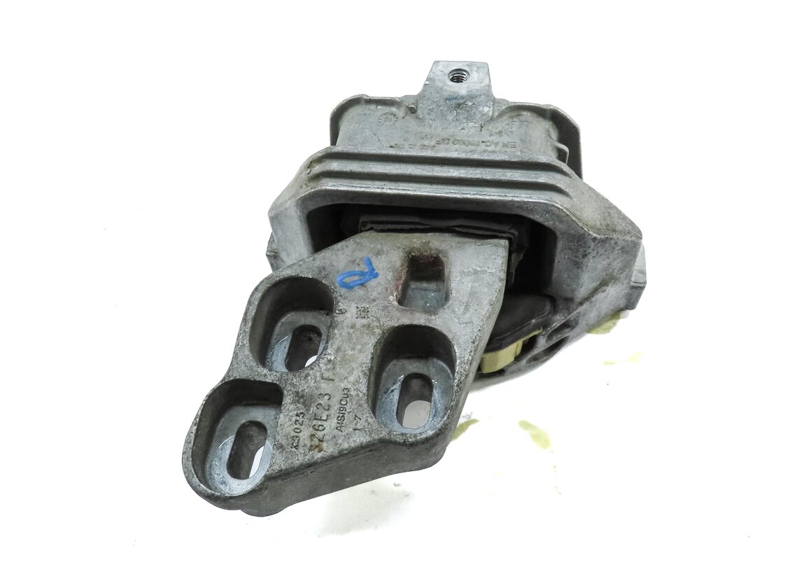 Thumbnail 5: 2016 MERCEDES CLA CLASS (C117) 2.0L TURBO M270 RIGHT AUTO TRANSMISSION MOUNT