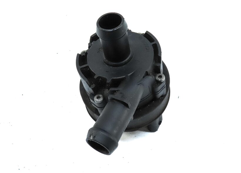 Thumbnail 2: 2016 MERCEDES CLA CLASS C117 2.0L TURBO 270 ENGINE AUXILIARY ELECTRIC WATER PUMP