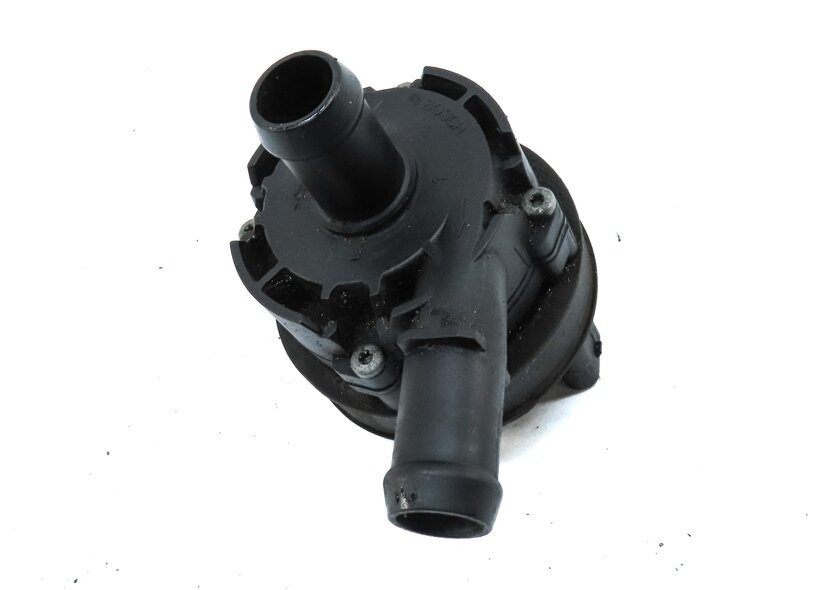 Thumbnail 3: 2016 MERCEDES CLA CLASS C117 2.0L TURBO 270 ENGINE AUXILIARY ELECTRIC WATER PUMP