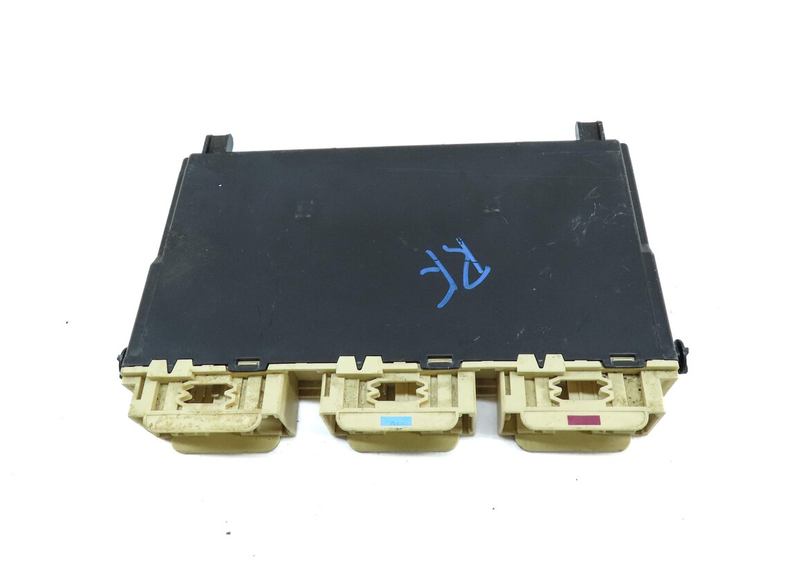 Thumbnail 5: 2016 MERCEDES CLA CLASS (C117) FRONT RIGHT PASSENGER SEAT CONTROL MODULE (BLACK)