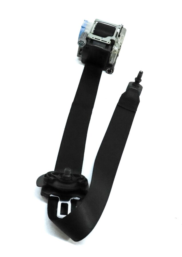 14-20 MERCEDES CLA GLA CLASS C117 X156 FRONT PASSENGER SEATBELT RETRACTOR BLACK