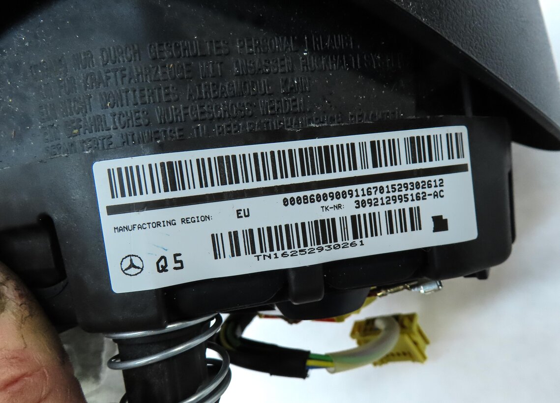 Thumbnail 6: 2014-2020 MERCEDES CLA GLA CLASS (C117 W117 X156) STEERING WHEEL AIRBAG (BLACK)