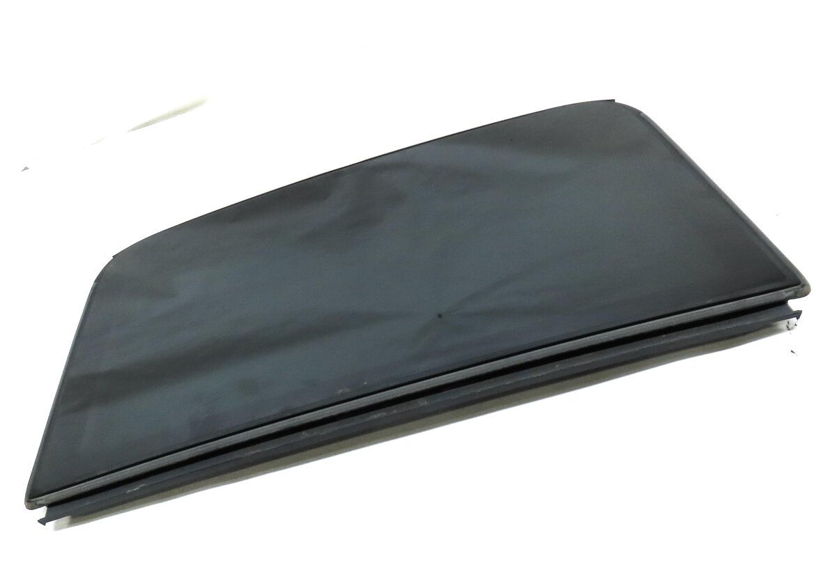 Thumbnail 3: 2015-2018 AUDI Q3 (8U) REAR STATIONARY PANORAMIC SUNROOF SUN ROOF GLASS WINDOW