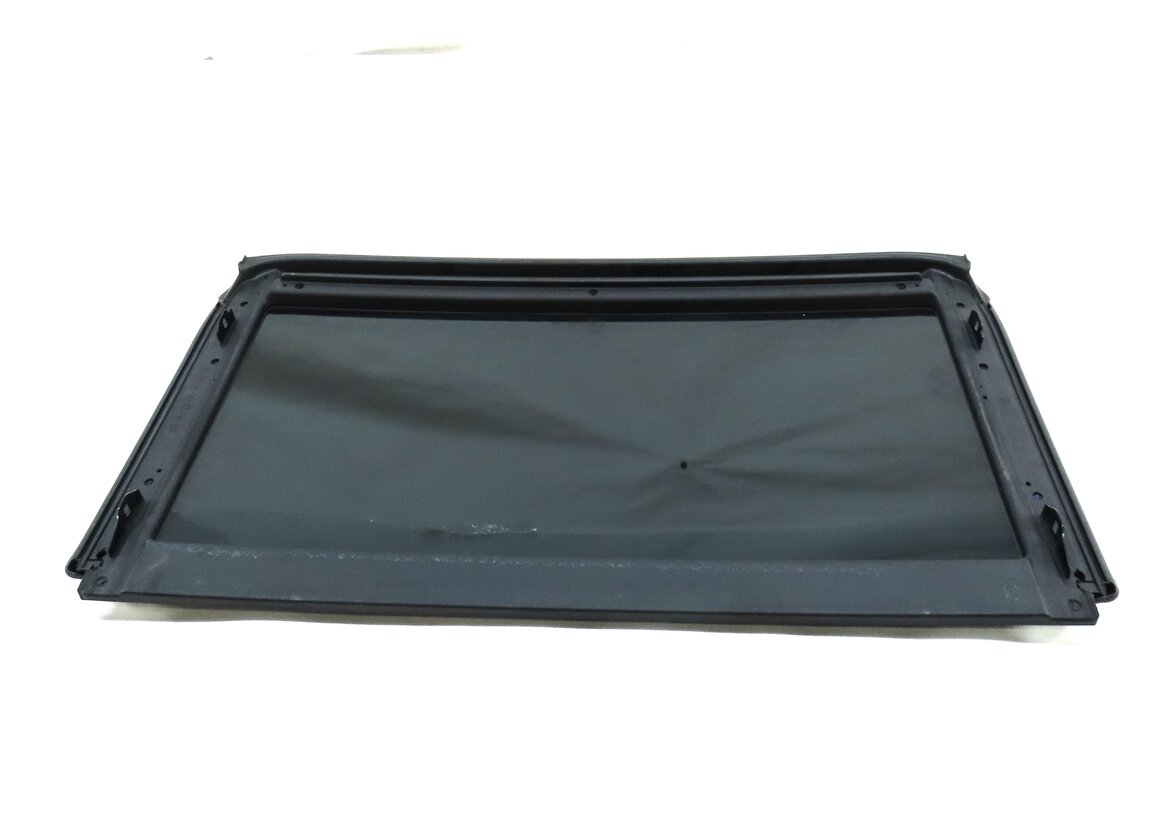 Thumbnail 5: 2015-2018 AUDI Q3 (8U) REAR STATIONARY PANORAMIC SUNROOF SUN ROOF GLASS WINDOW