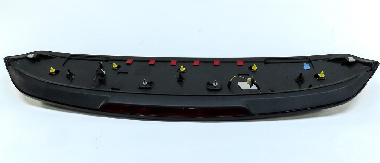 Thumbnail 6: 2015-2018 AUDI Q3 (8U) REAR SPOILER WING w/ 3rd BRAKE LIGHT (BRILLIANT BLACK)