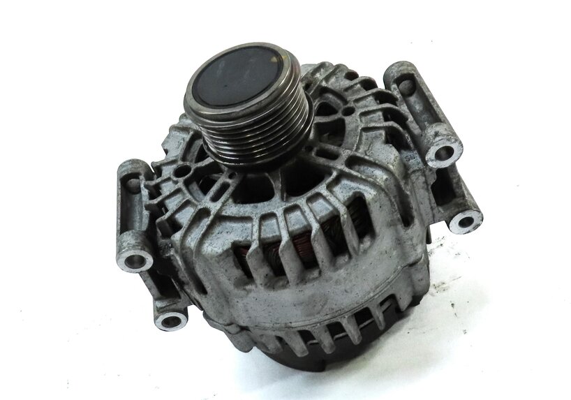 Thumbnail 3: 2015-2018 AUDI Q3 (8U) 2.0L ENGINE 140 AMP ALTERNATOR POWER GENERATOR (VALEO)