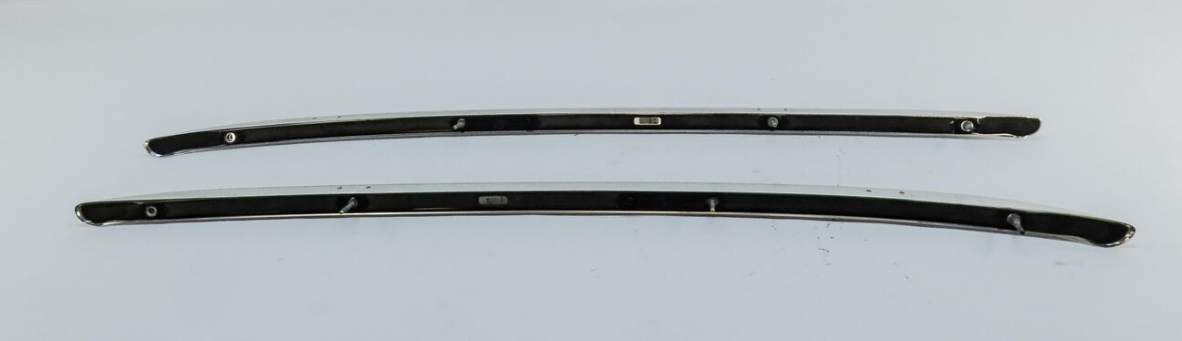 Thumbnail 5: 2015 AUDI Q3 (8U) CARGO LUGGAGE ROOF RACK RAIL (FRONT-TO-BACK) SET 2 (SILVER)