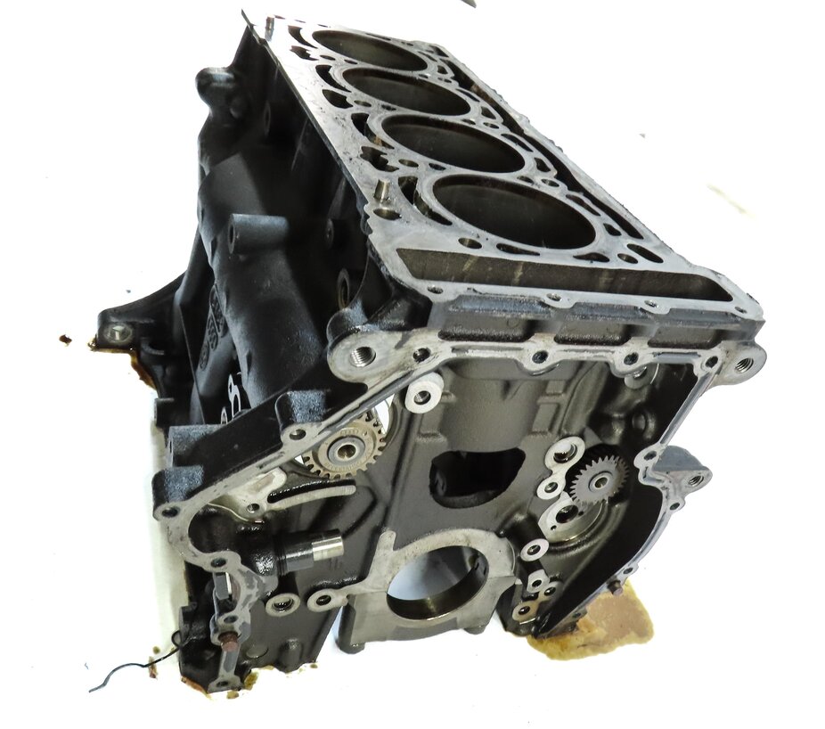 Thumbnail 4: 2014-2018 AUDI Q3 (8U) VW CC EOS TIGUAN 2.0L TURBO ENGINE CYLINDER BLOCK BARE