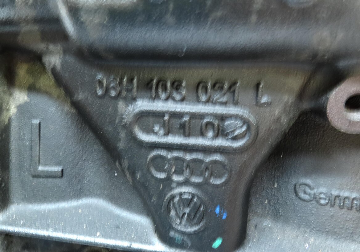 Thumbnail 8: 2014-2018 AUDI Q3 (8U) VW CC EOS TIGUAN 2.0L TURBO ENGINE CYLINDER BLOCK BARE