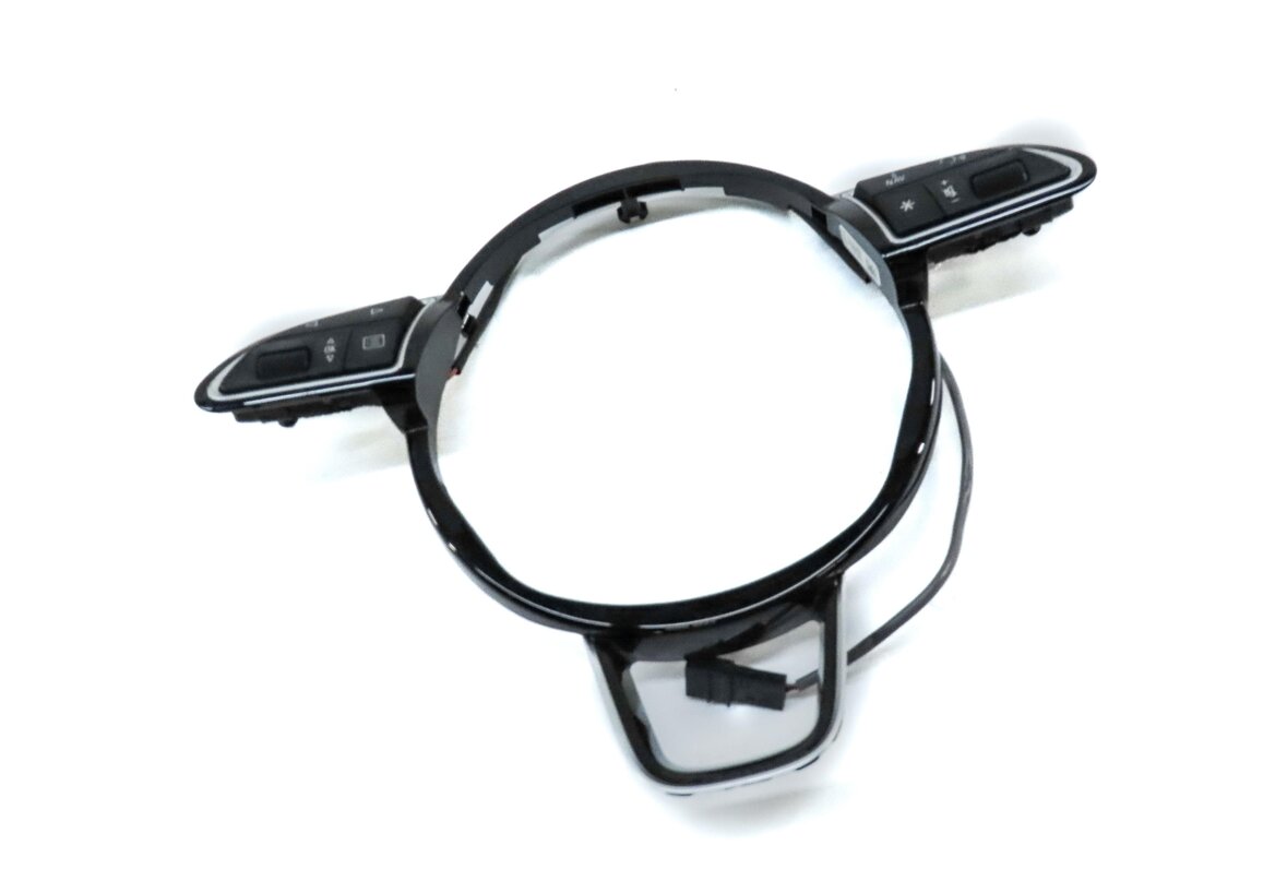 Thumbnail 3: 2015 AUDI Q3 (8U) STEERING WHEEL TRIM w/ MULTIFUNCTIONAL RADIO SWITCH BUTTONS